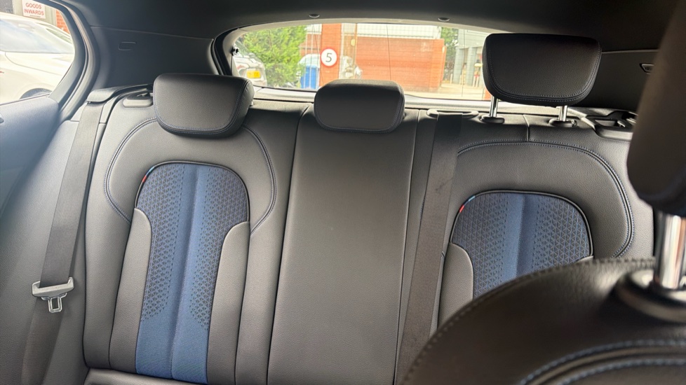 BMW 1 Series 118i [136] M Sport 5dr Step Auto [LCP] Petrol Hatchback - Image 15
