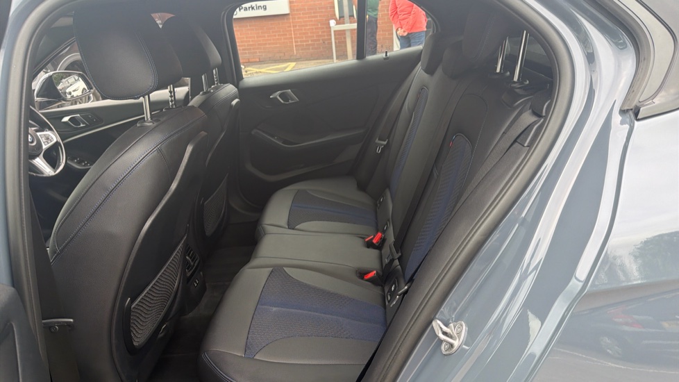 BMW 1 Series 118i [136] M Sport 5dr Step Auto [LCP] Petrol Hatchback - Image 16