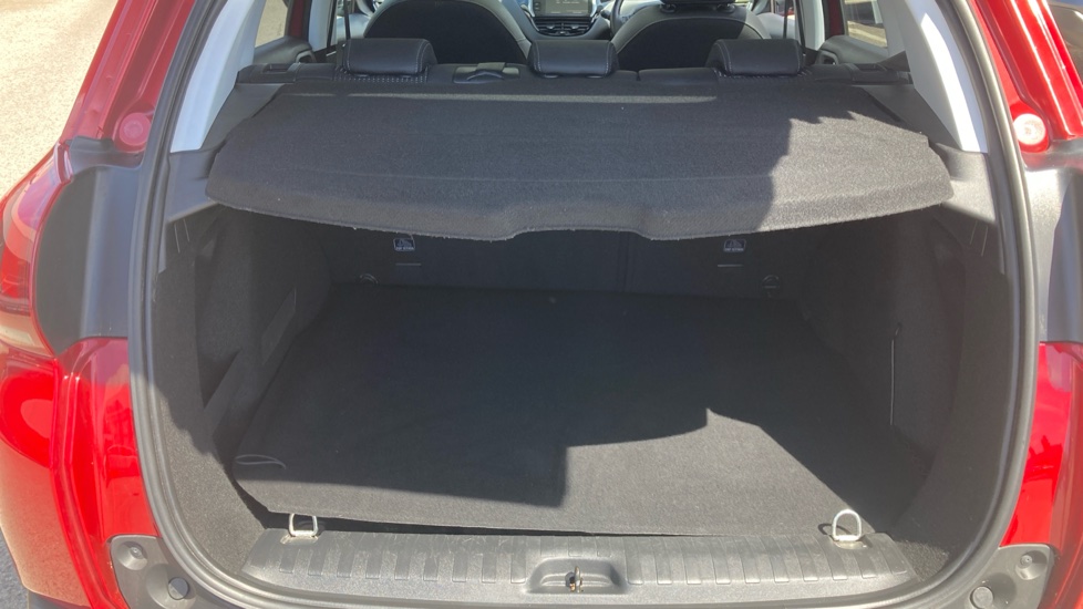 Peugeot 2008 1.5 BlueHDi 100 Allure Premium 5dr [5 Speed] Diesel Estate - Image 4