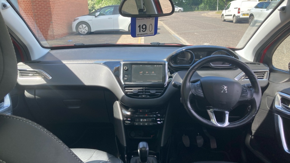 Peugeot 2008 1.5 BlueHDi 100 Allure Premium 5dr [5 Speed] Diesel Estate - Image 10
