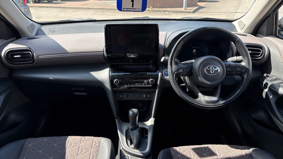 Toyota Yaris Cross 1.5 Hybrid Excel 5dr CVT Hybrid Estate - Image 10