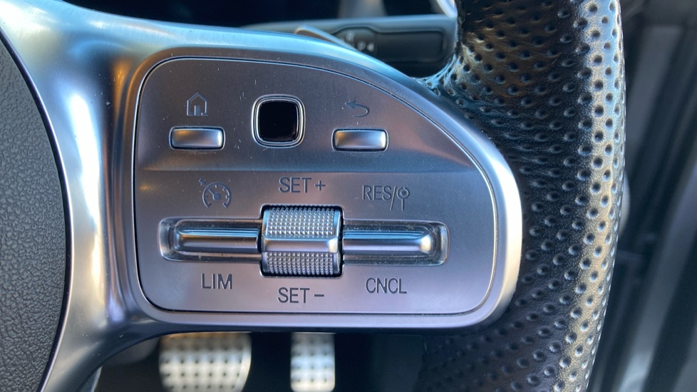 Mercedes-Benz CLA 250e AMG Line Premium 4dr Tip Auto Saloon - Image 39