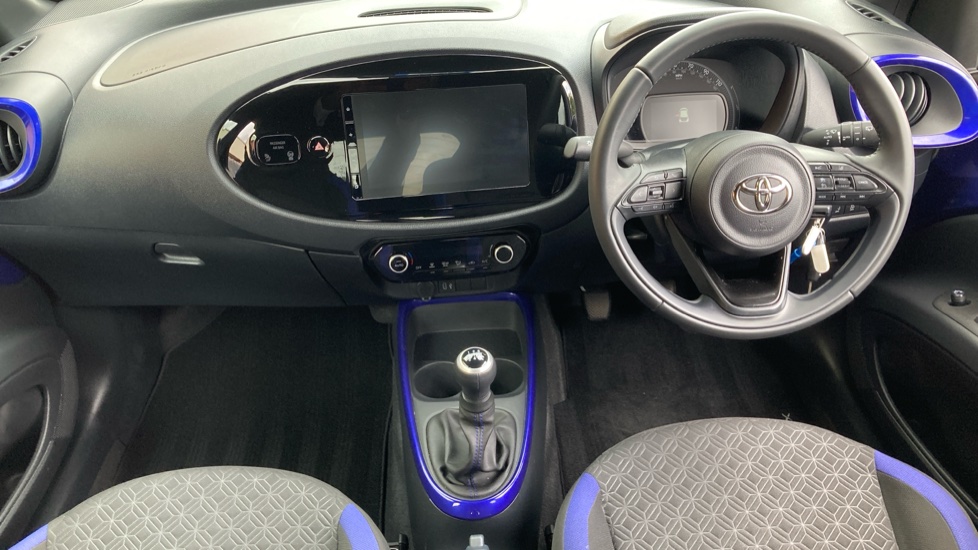 Toyota Aygo X 1.0 VVT-i Edge 5dr Petrol Hatchback - Image 10