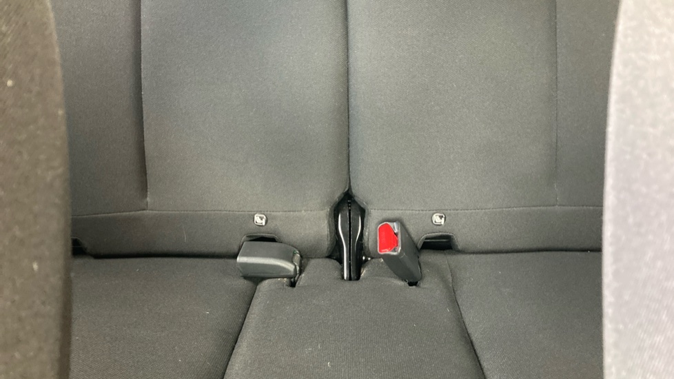 Toyota Aygo X 1.0 VVT-i Edge 5dr Petrol Hatchback - Image 15