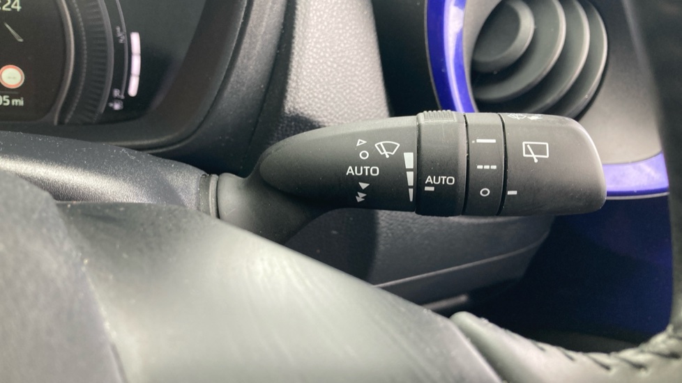 Toyota Aygo X 1.0 VVT-i Edge 5dr Petrol Hatchback - Image 28