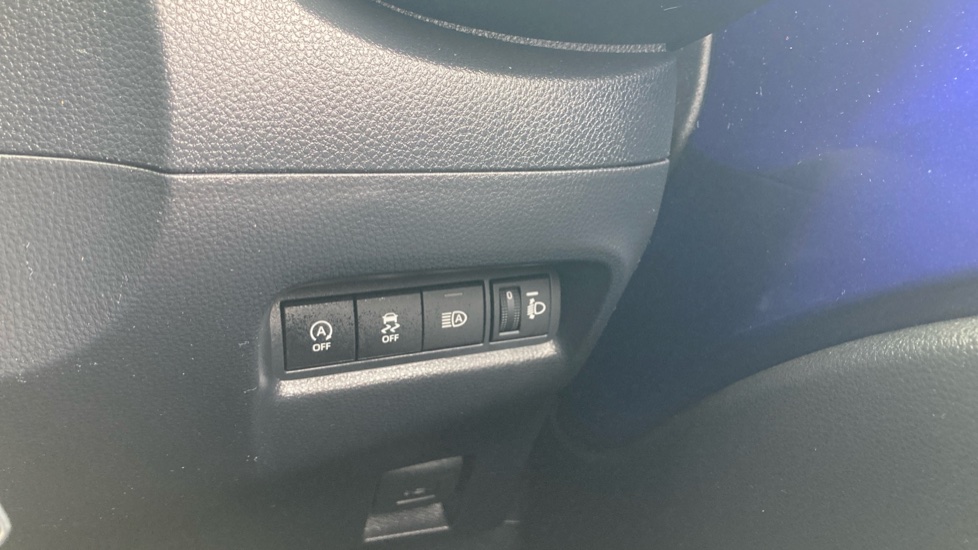 Toyota Aygo X 1.0 VVT-i Edge 5dr Petrol Hatchback - Image 31