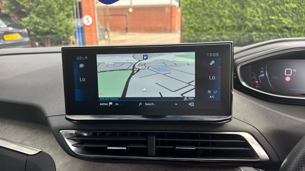 Peugeot 5008 1.2 Hybrid 136 GT 5dr e-DSC6 Petrol Estate - Image 12