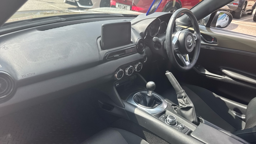 Mazda MX-5 1.5 [132] Prime-Line 2dr Petrol Convertible RF - Image 9