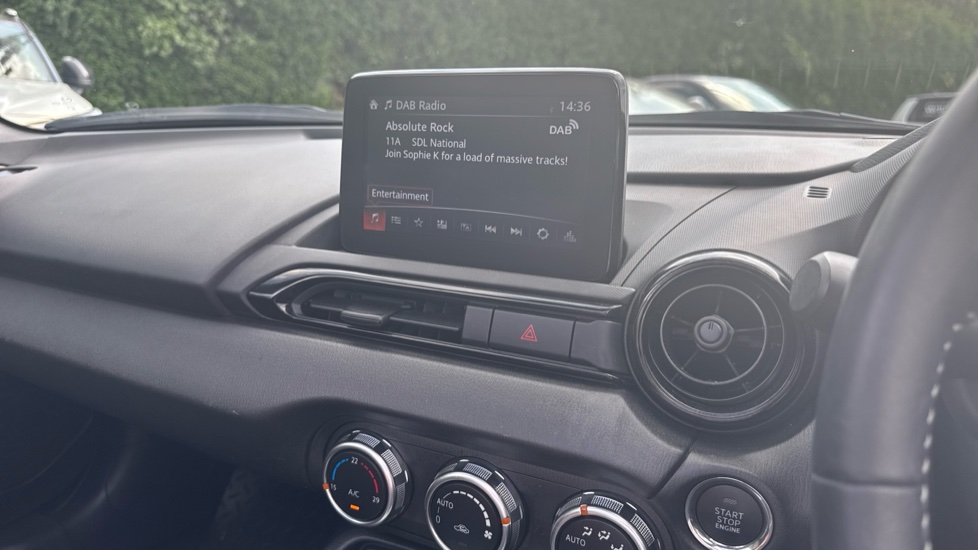 Mazda MX-5 1.5 [132] Prime-Line 2dr Petrol Convertible RF - Image 22