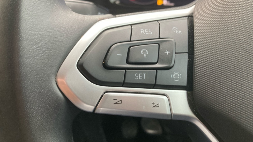 Volkswagen Golf 1.0 TSI Life 5dr Petrol Hatchback - Image 24