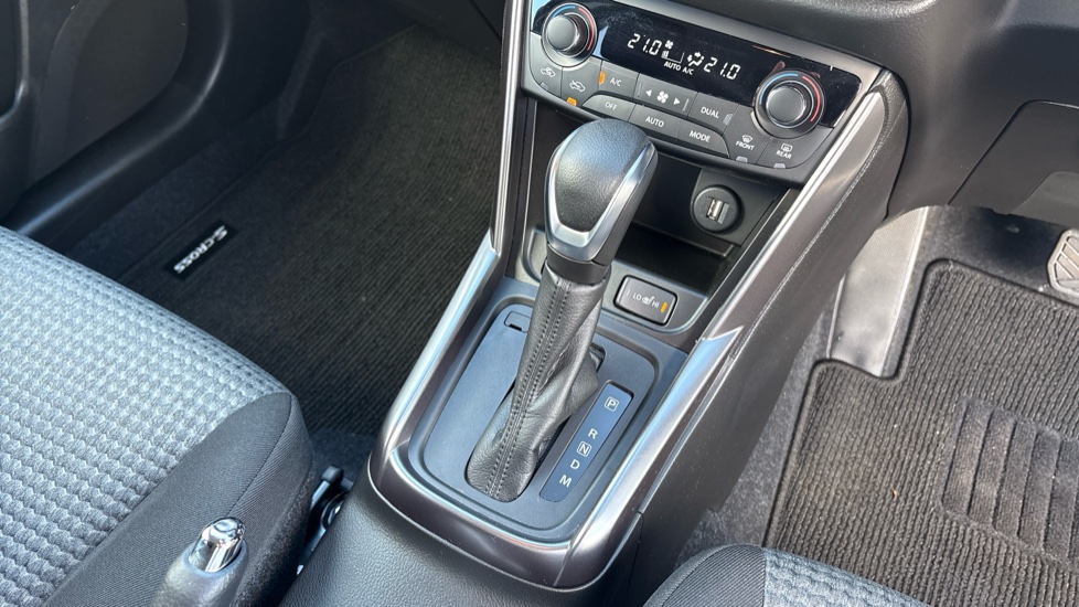 Suzuki S-Cross 1.5 Hybrid Motion 5dr AGS Hybrid Hatchback - Image 13