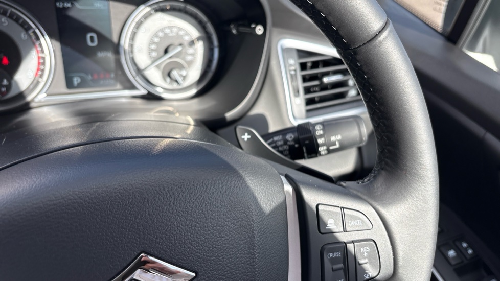 Suzuki S-Cross 1.5 Hybrid Motion 5dr AGS Hybrid Hatchback - Image 23