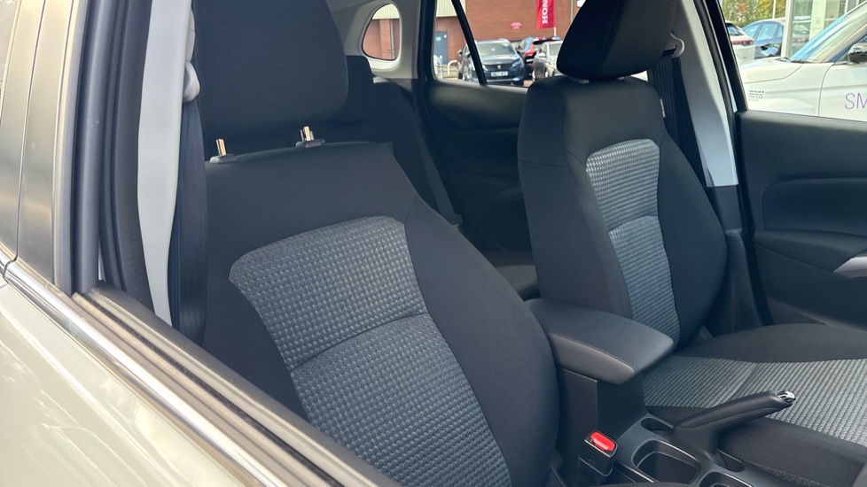 Suzuki S-Cross 1.5 Hybrid Motion 5dr AGS Hybrid Hatchback - Image 32