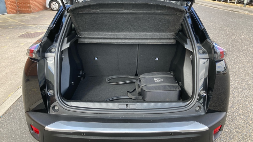 Peugeot 2008 100kW Active Premium+ 50kWh 5dr Auto Electric Estate - Image 4