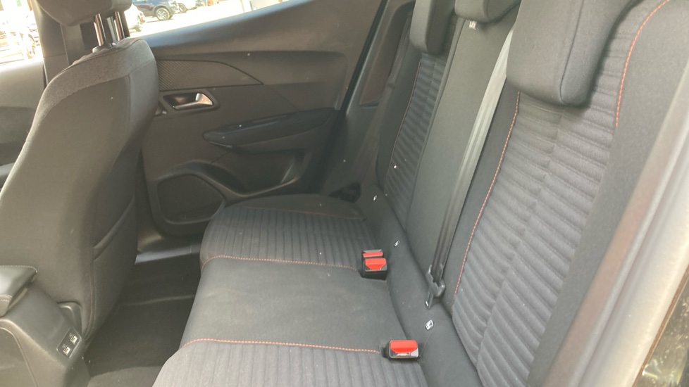 Peugeot 2008 100kW Active Premium+ 50kWh 5dr Auto Electric Estate - Image 16