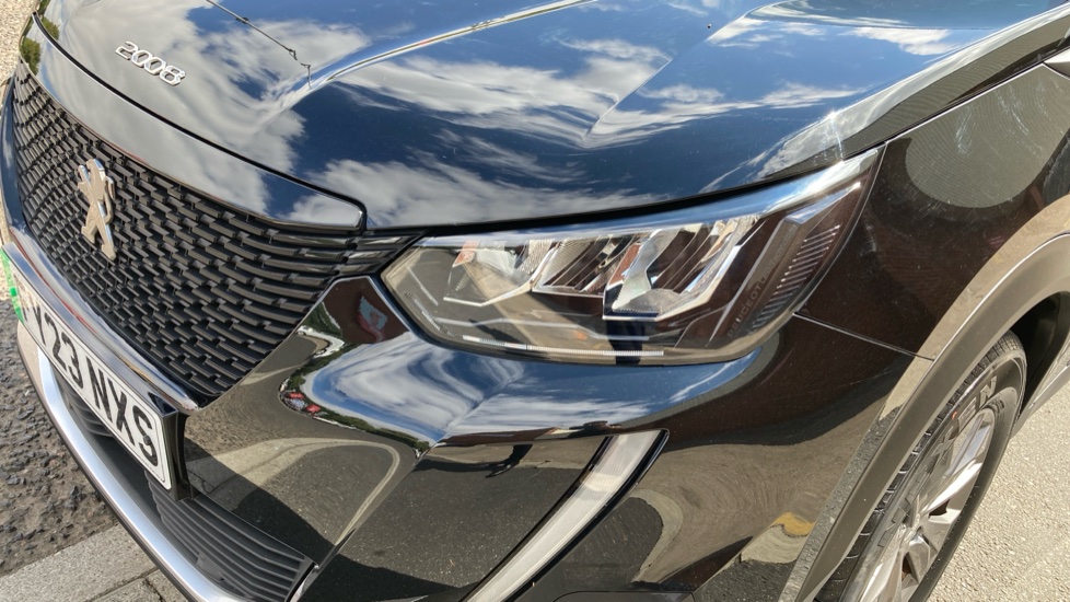 Peugeot 2008 100kW Active Premium+ 50kWh 5dr Auto Electric Estate - Image 24