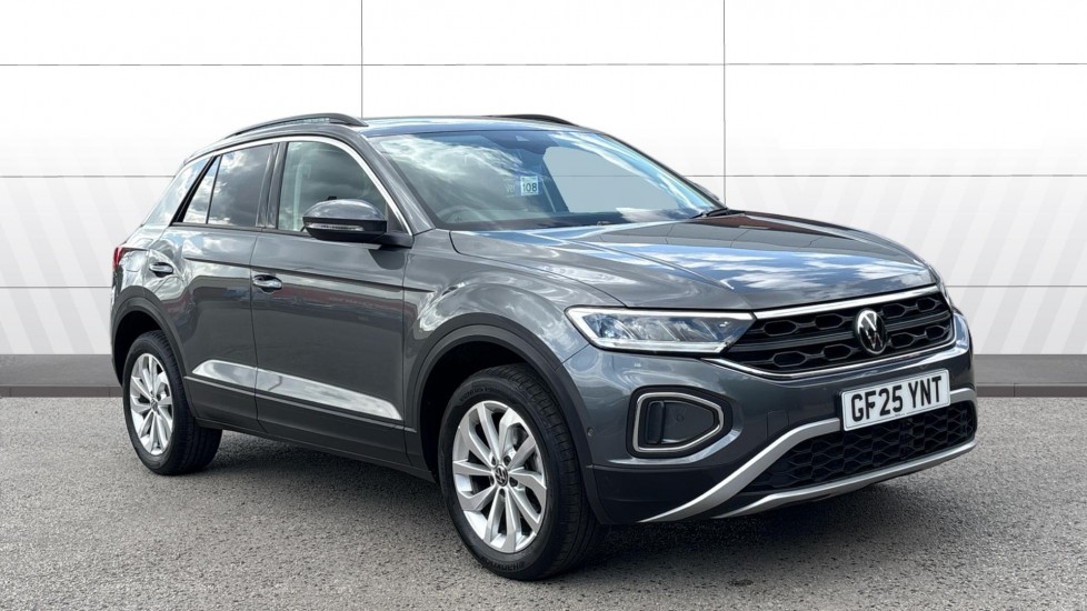 Volkswagen T-Roc 1.5 TSI Match 5dr DSG Petrol Hatchback - Image 1