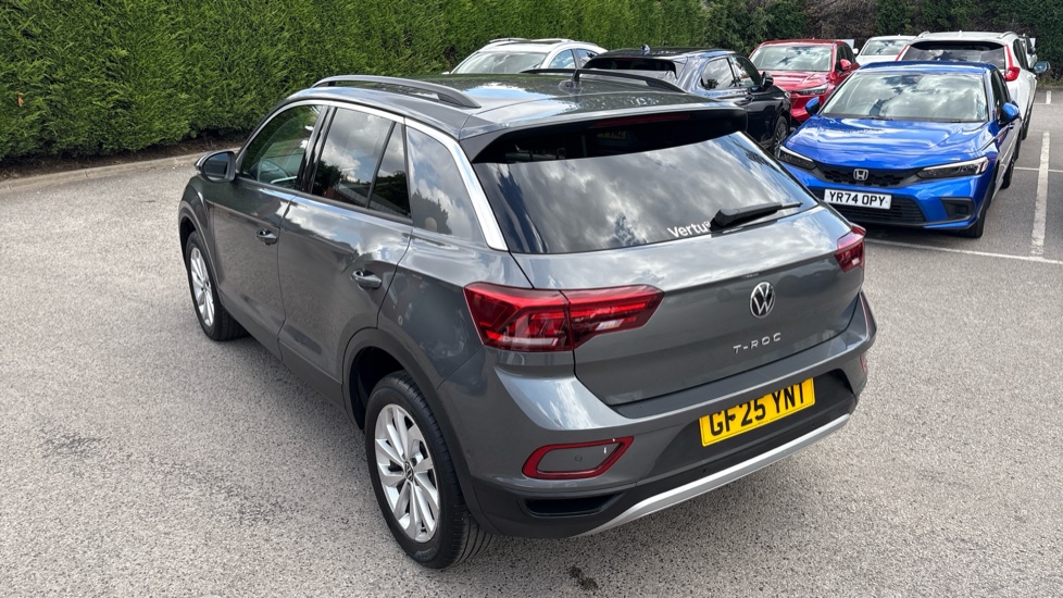 Volkswagen T-Roc 1.5 TSI Match 5dr DSG Petrol Hatchback - Image 36