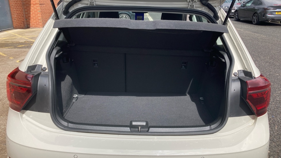 Volkswagen Polo 1.0 TSI Style 5dr Petrol Hatchback - Image 4
