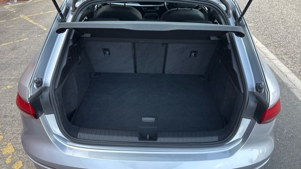 Audi A3 35 TFSI Sport 5dr S Tronic Petrol Hatchback - Image 4