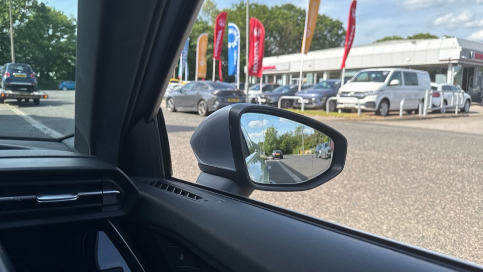Audi A3 35 TFSI Sport 5dr S Tronic Petrol Hatchback - Image 28