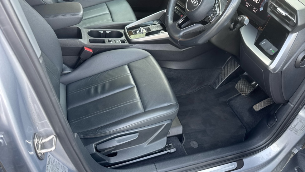 Audi A3 35 TFSI Sport 5dr S Tronic Petrol Hatchback - Image 39
