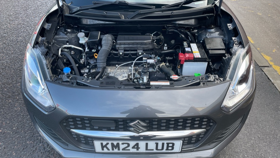 Suzuki Swift 1.2 Dualjet 83 12V Hybrid SZ-L 5dr Petrol Hatchback - Image 8
