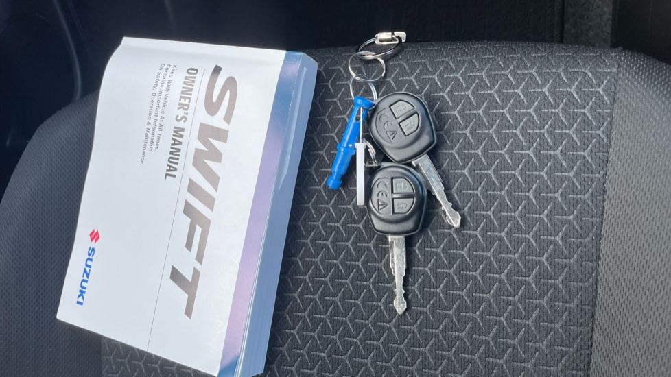 Suzuki Swift 1.2 Dualjet 83 12V Hybrid SZ-L 5dr Petrol Hatchback - Image 19