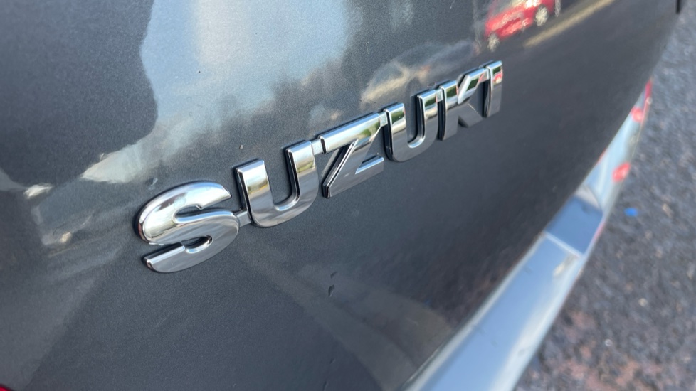 Suzuki Swift 1.2 Dualjet 83 12V Hybrid SZ-L 5dr Petrol Hatchback - Image 21