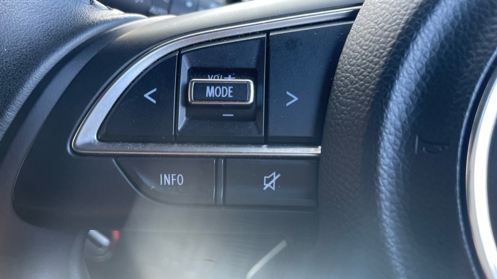 Suzuki Swift 1.2 Dualjet 83 12V Hybrid SZ-L 5dr Petrol Hatchback - Image 29