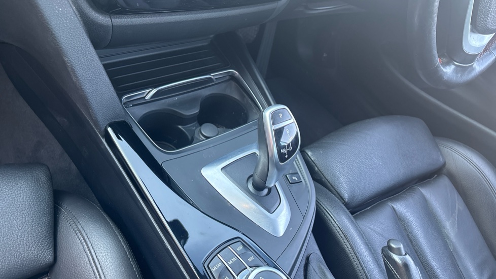 BMW 4 Series 420d [190] Sport 2dr Auto [Business Media] Diesel Convertible - Image 13