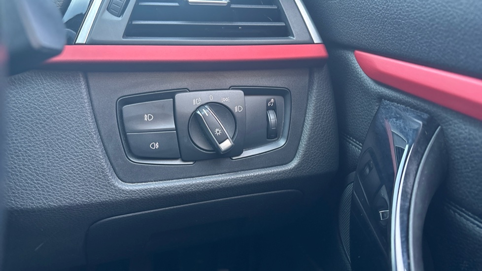 BMW 4 Series 420d [190] Sport 2dr Auto [Business Media] Diesel Convertible - Image 34