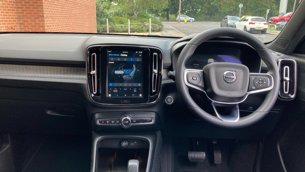 Volvo XC40 2.0 B3P Plus Dark 5dr Auto Petrol Estate - Image 10