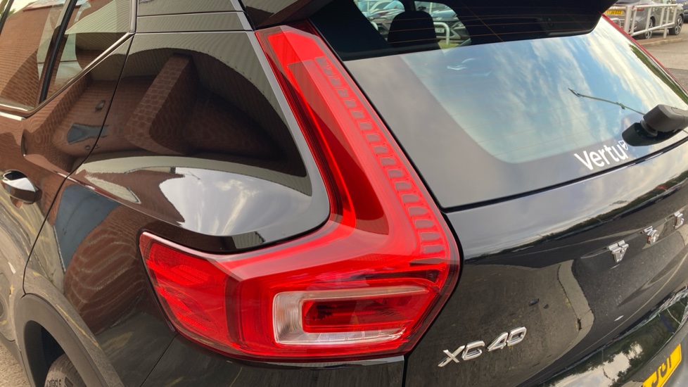 Volvo XC40 2.0 B3P Plus Dark 5dr Auto Petrol Estate - Image 25