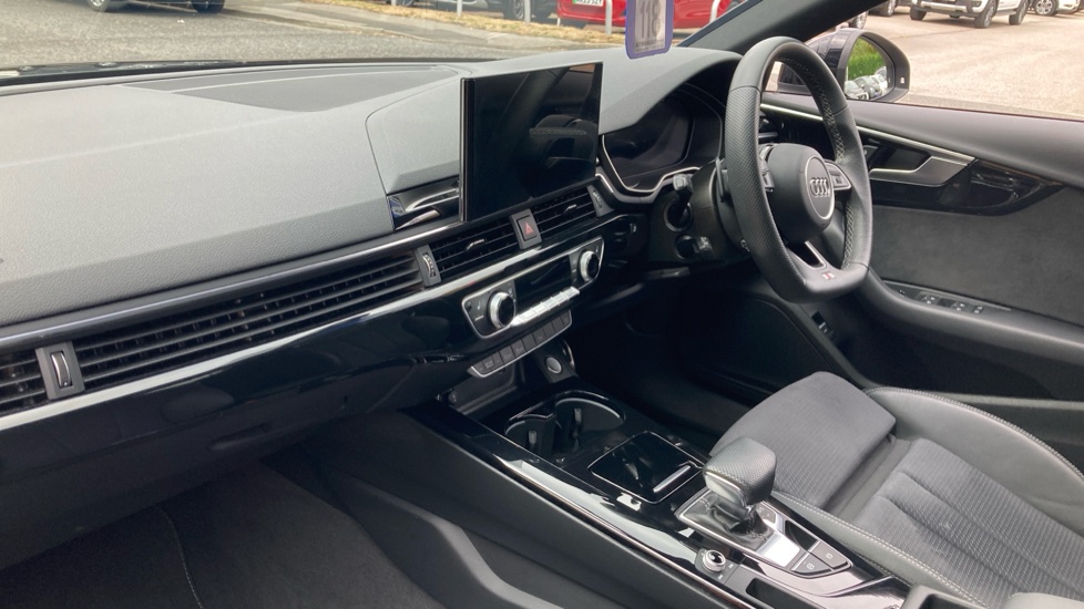 Audi A4 35 TFSI Black Edition 4dr S Tronic Petrol Saloon - Image 9