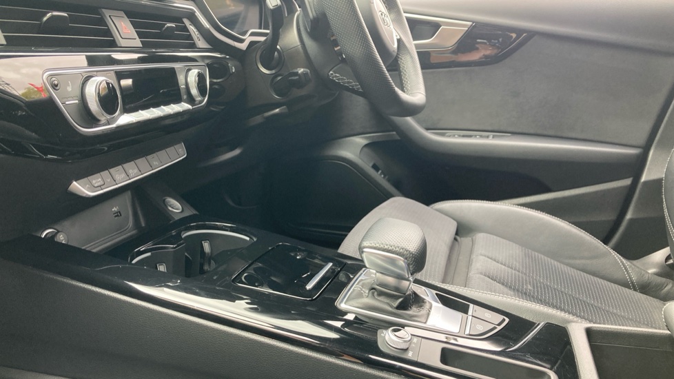 Audi A4 35 TFSI Black Edition 4dr S Tronic Petrol Saloon - Image 13