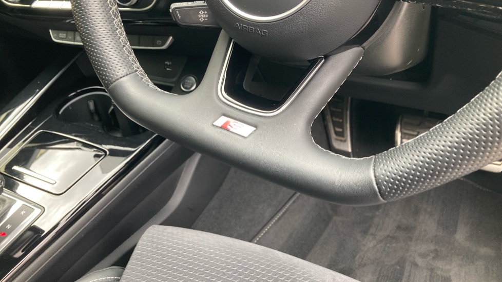 Audi A4 35 TFSI Black Edition 4dr S Tronic Petrol Saloon - Image 32