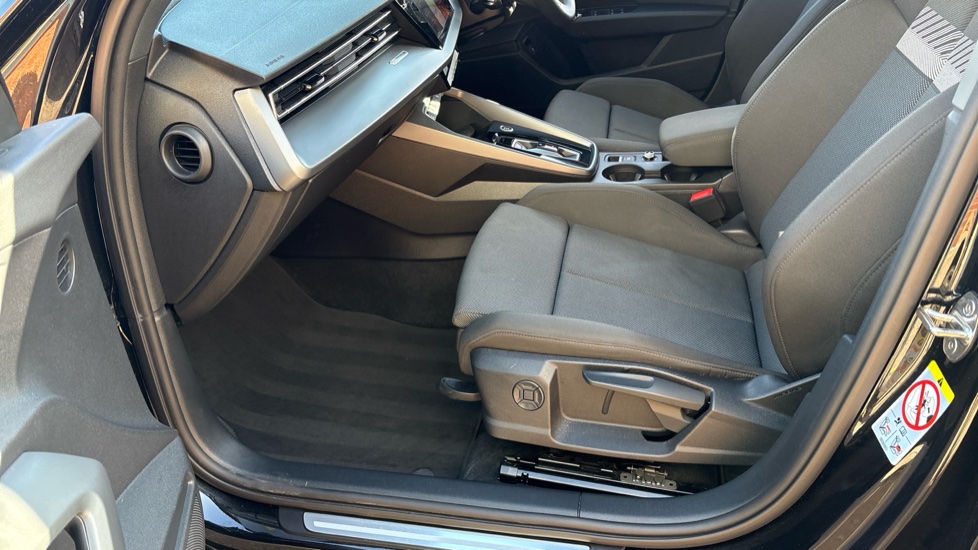 Audi A3 40 TFSI e Sport 5dr S Tronic Hatchback - Image 37