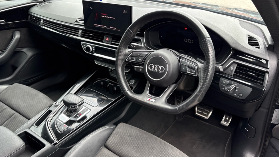 Audi A4 35 TDI Black Edition 4dr S Tronic Diesel Saloon - Image 11