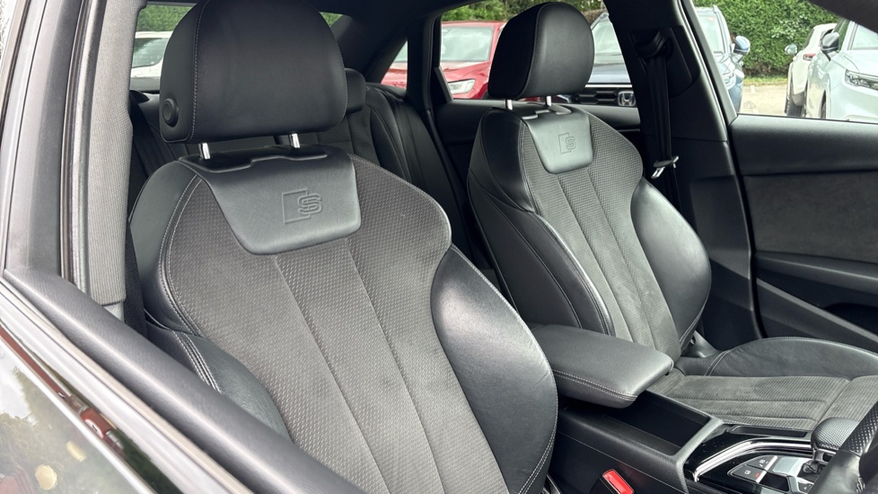 Audi A4 35 TDI Black Edition 4dr S Tronic Diesel Saloon - Image 36