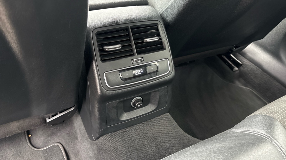Audi A4 35 TDI Black Edition 4dr S Tronic Diesel Saloon - Image 42