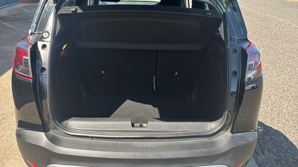 Vauxhall Crossland X 1.2 [83] Griffin 5dr [Start Stop] Petrol Hatchback - Image 4