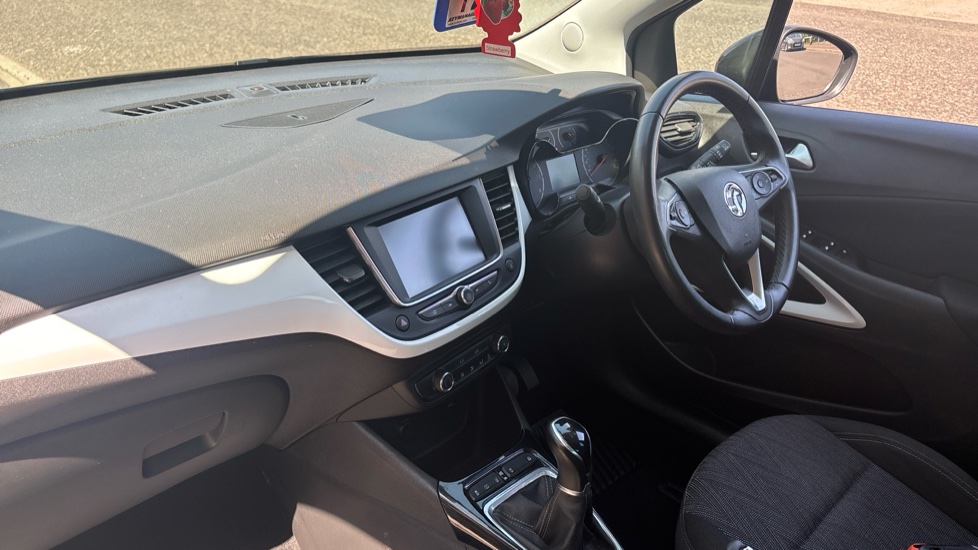 Vauxhall Crossland X 1.2 [83] Griffin 5dr [Start Stop] Petrol Hatchback - Image 9