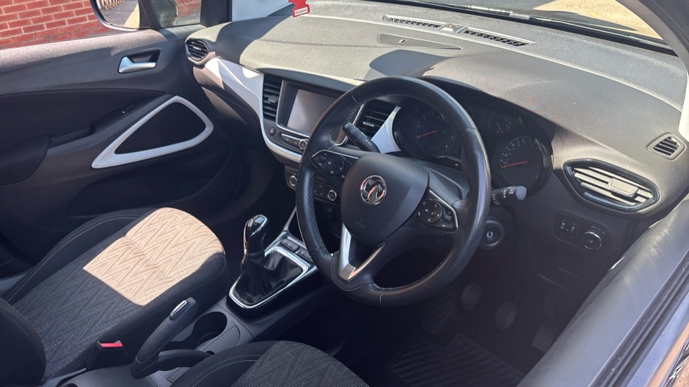 Vauxhall Crossland X 1.2 [83] Griffin 5dr [Start Stop] Petrol Hatchback - Image 11