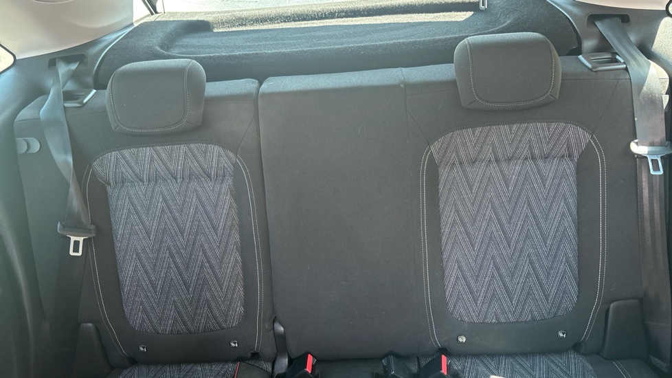Vauxhall Crossland X 1.2 [83] Griffin 5dr [Start Stop] Petrol Hatchback - Image 15