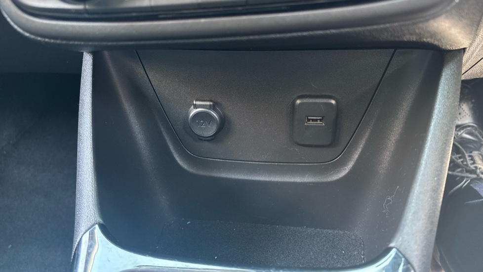 Vauxhall Crossland X 1.2 [83] Griffin 5dr [Start Stop] Petrol Hatchback - Image 38