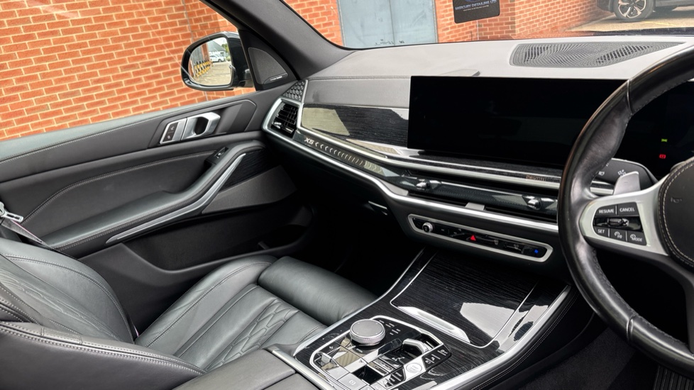 BMW X5 xDrive50e M Sport 5dr Auto Estate - Image 14