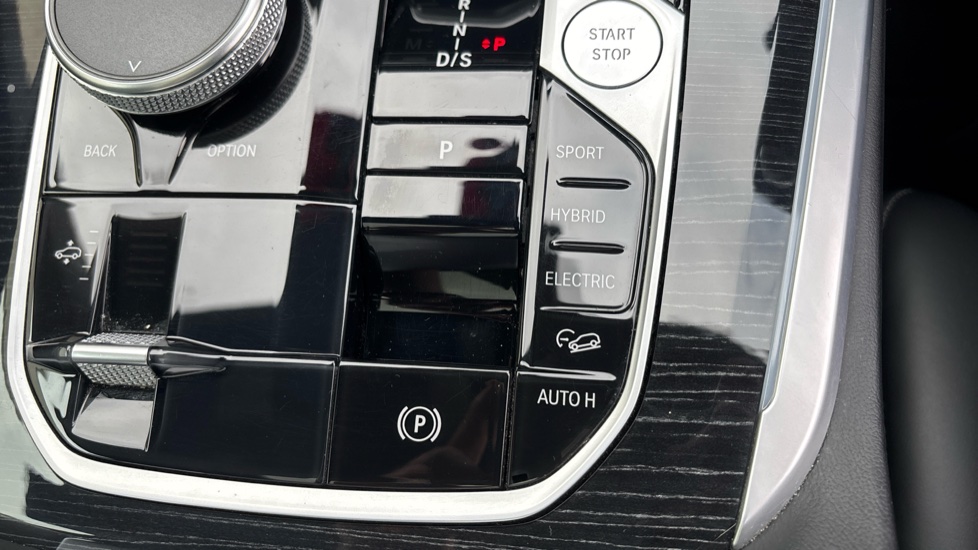 BMW X5 xDrive50e M Sport 5dr Auto Estate - Image 51