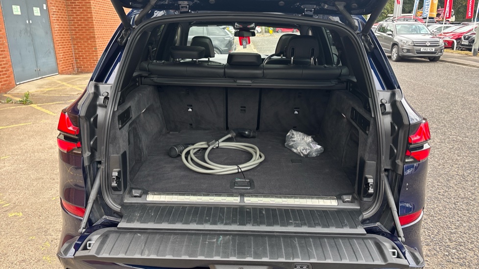 BMW X5 xDrive50e M Sport 5dr Auto Estate - Image 63