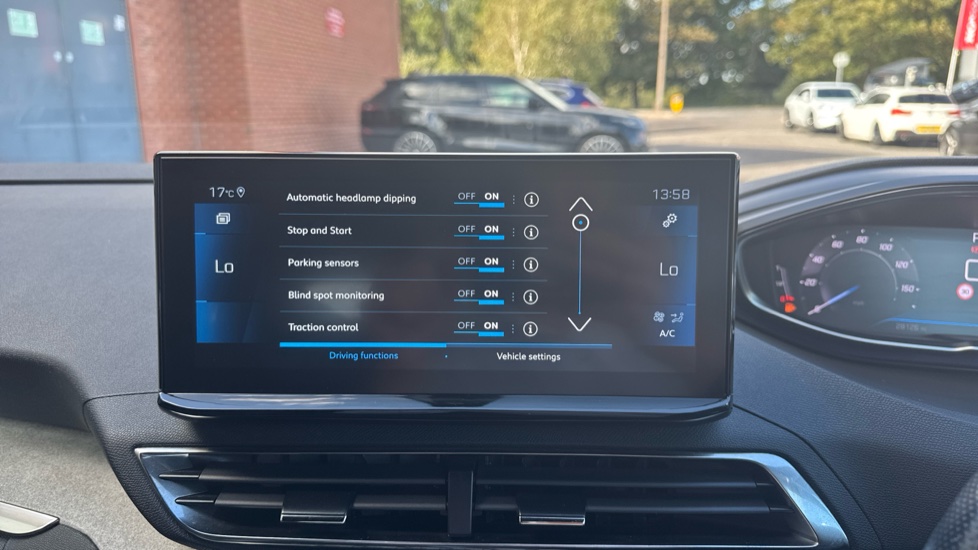 Peugeot 5008 1.5 BlueHDi GT 5dr EAT8 Diesel Estate - Image 32
